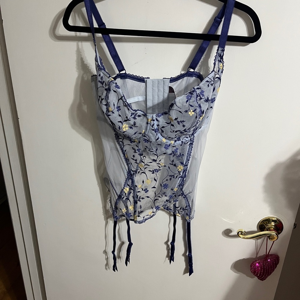๐ 40DDD Adore me Floral Sheer Corset Top with Blue Straps - Picture 4 of 8